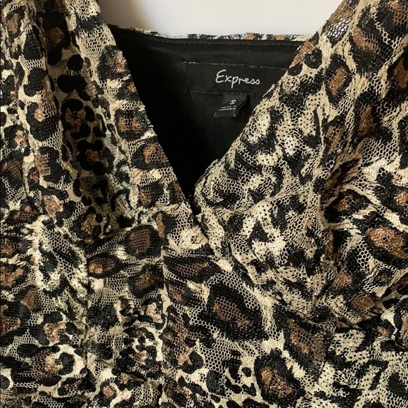 Express Leopard Print Top - Picture 2 of 4